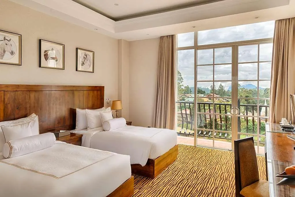 The Golden Ridge Hotel Nuwara Eliya